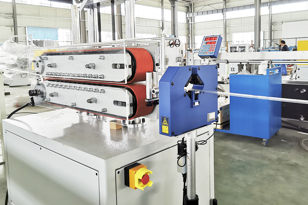 SXG-50 PFA, FEP precision fluorine tube extrusion line commissioning (5)